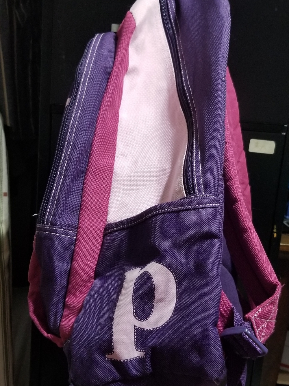 Vintage Kids' One Size Disney Magenta And Purple Winnie the Pooh School Backpack - Picture 9 of 14